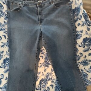 Bandolinoblu Straight Leg Jeans with Vintage Appeal